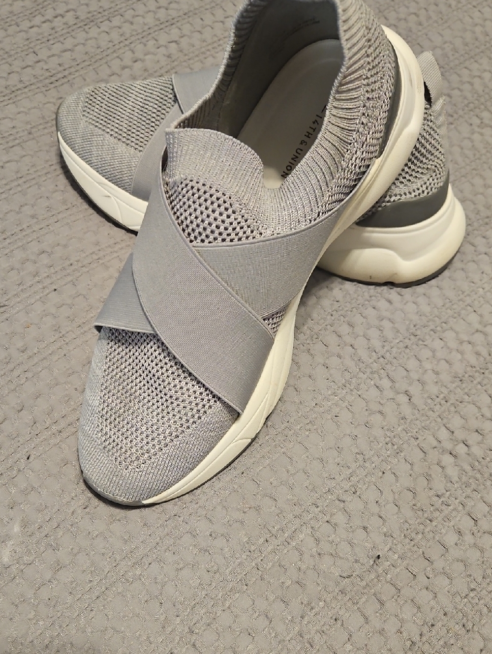 14th & Union Women's Slip-On Knit Sneakers in Gray and White